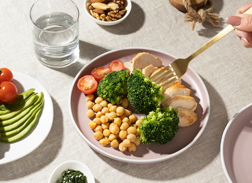 5 Nutrisi Terbaik untuk Menunjang Kemampuan Berpikir yang Optimal