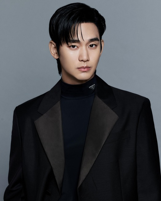 Potret Kim Soo Hyun usai Resmi Jadi Brand Ambassador Prada