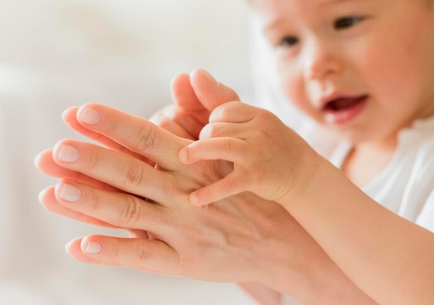 Dibandingkan dengan kulit orang dewasa, Kulit bayi itu pergantian sel kulitnya juga lebih lambat. Ilustrasi-Freepik