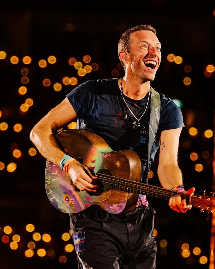 Chris Martin Sedih Mulai Ditinggal Anak-anaknya