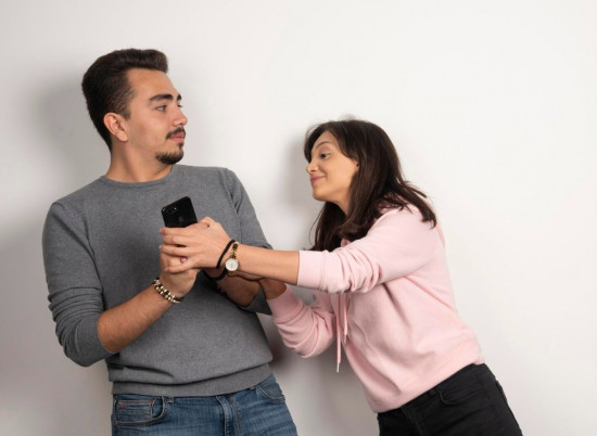 Pasangan Selingkuh? Ini Langkah Bijak yang Harus Dilakukan