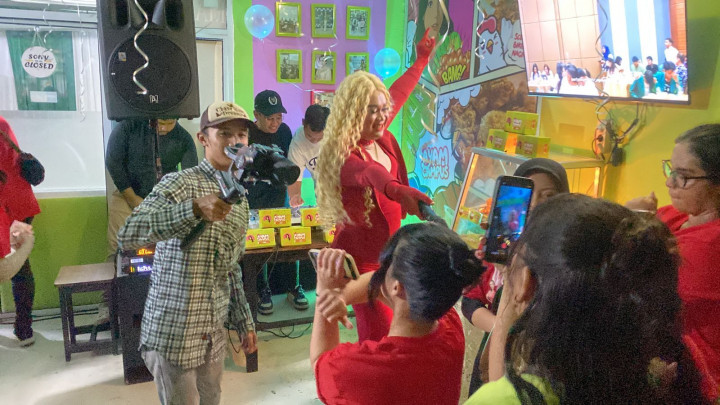 Hadirkan Kuliner Jedag-Jedug, Ayam Campus Jadi Ruang Kreatif Kolaboratif Anak Muda