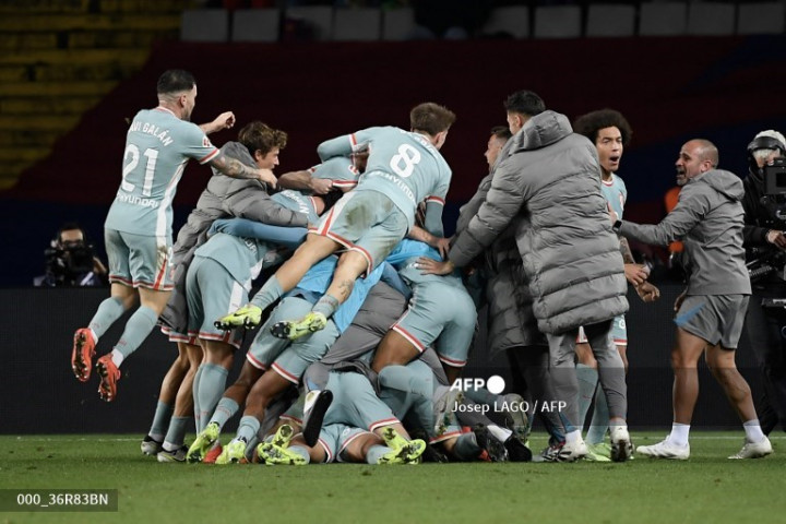 La Liga: Tekuk Barcelona, Los Rojiblancos Rebut Puncak Klasemen