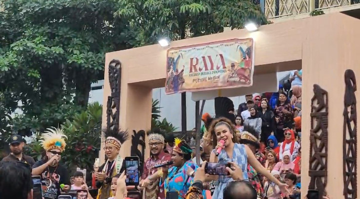 Meriah! Festival Noken Tanah Papua Ramaikan Sarinah dengan Seni dan Budaya