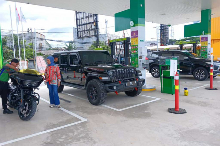 Suka Isi Bensin di SPBU Swasta? bp Beri Pilihan di Bandung