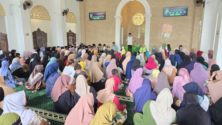 DPP PPP Berbagi di Hari Ibu