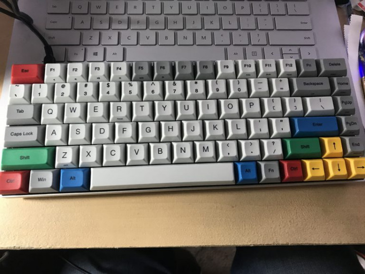 Penyebab Keyboard Laptop Mengetik Sendiri dan Cara Mengatasinya