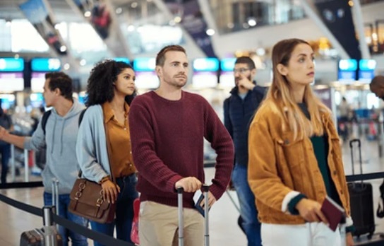 Musim Liburan, Ini 10 Cara Cegah Terjebak Antrean Panjang di Bandara