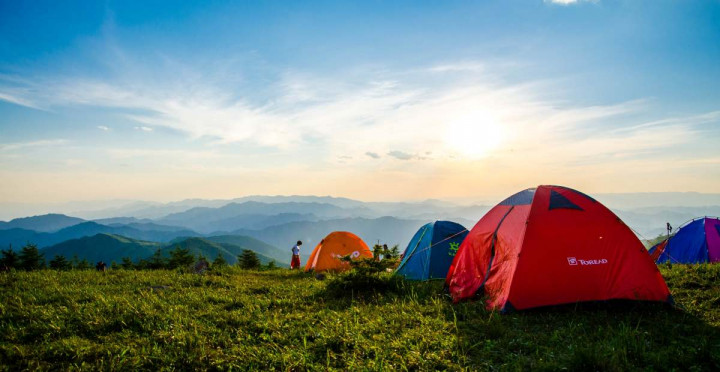 Rekomendasi Ide Merayakan Pergantian Tahun dengan Kegiatan <i>Outdoor</i>