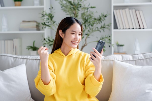 Ingin Apply Kartu Kredit Tapi Tak Punya Banyak Waktu? Apply Online di Bank Mega Solusinya!