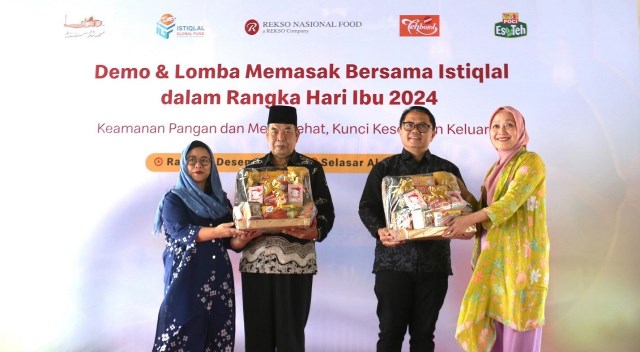 Edukasi keamanan pangan para ibu juga melakukan lomba memasak bersama majelis taklim Istiqlal. (Foto: Dok. Istimewa)