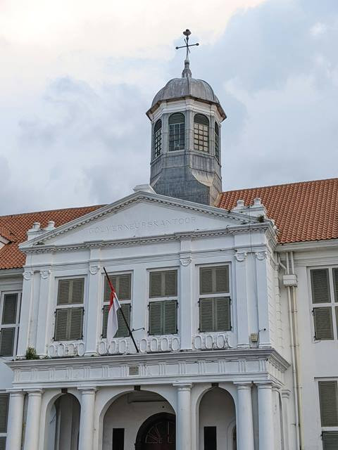 3 Berita Terpopuler Gaya: Malam Tahun Baru di Kota Tua Hingga Badan Tetap Ideal Saat Liburan