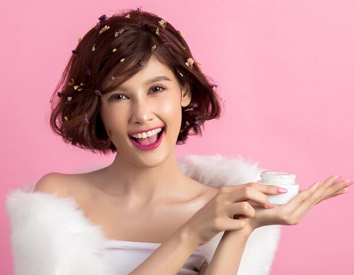 7 Tren Kecantikan yang Siap 'Memanjakan' Beauty Enthusiast di Tahun 2025