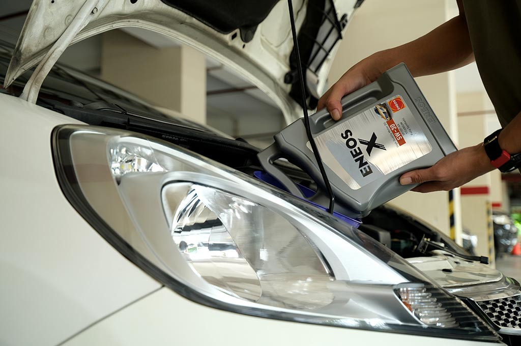 Oli mesin Eneos X Series. Eneos