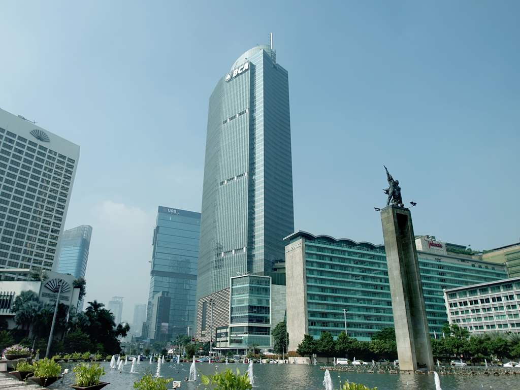 Ilustrasi, gedung BCA. Foto: dok BCA.