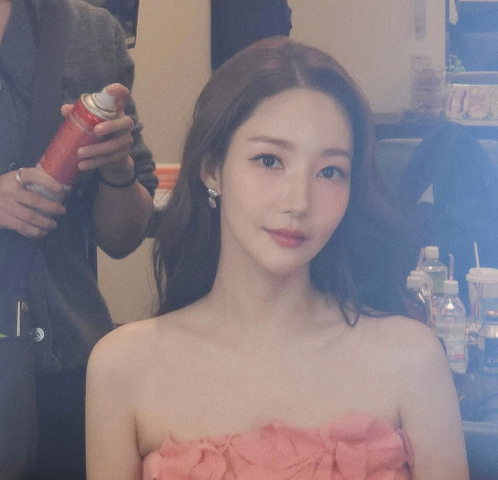 Park Min Young (Foto: instagram)