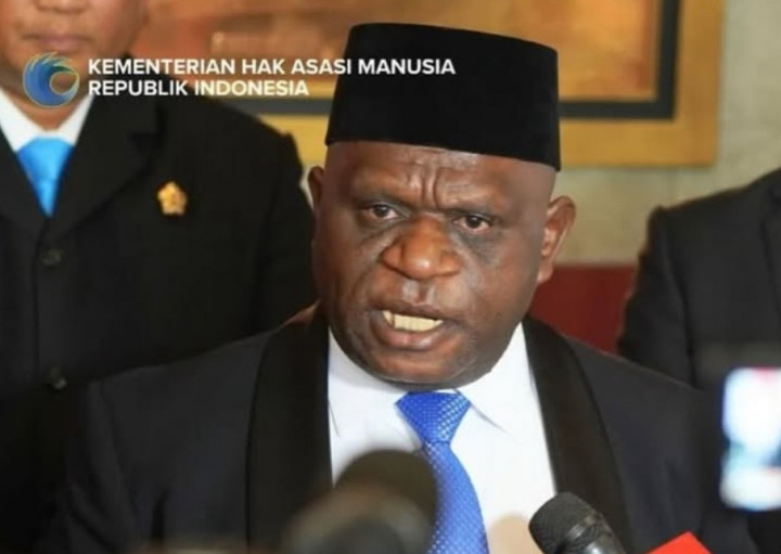 Larang Pegawai Selingkuh, Menteri HAM Natalius Pigai Ungkap Punya 3 Pacar