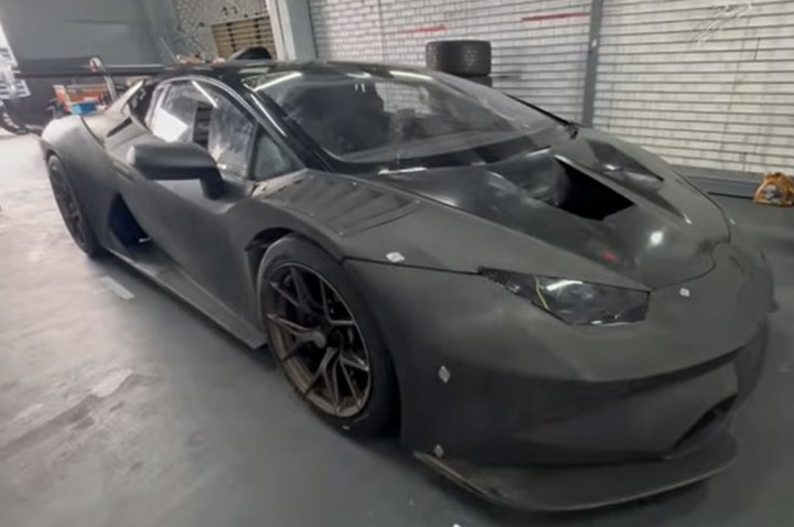 Tim Balap Ini Tukar Mesin Lamborghini Huracan dengan Milik Honda Civic Type R