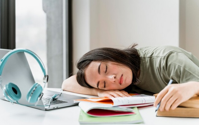 Kenali Inemuri Nap, Tidur Siang Singkat ala Orang Jepang yang Menyegarkan