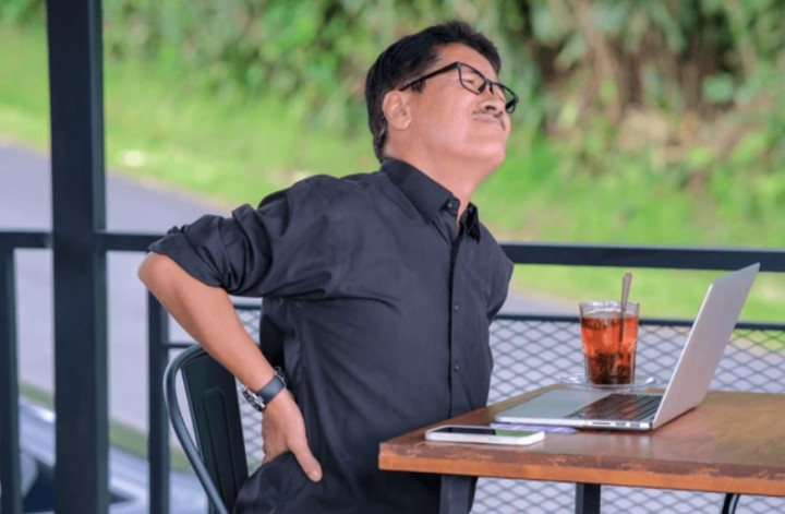 Waspada! Ini Dampak Negatif Duduk Terlalu Lama Bagi Kesehatan