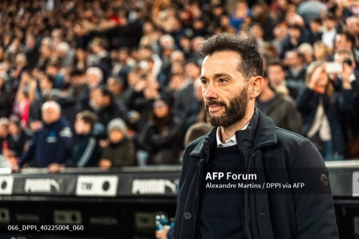 Pelatih Valencia Berkabung Usai Dikalahkan 10 Pemain Madrid