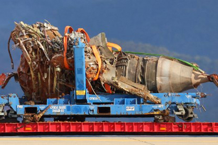 Potret Pembersihan Puing-puing Pesawat Jeju Air