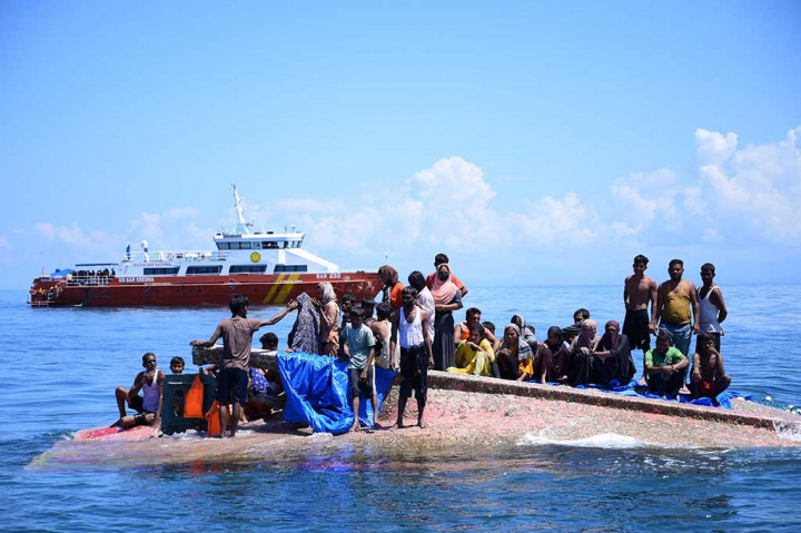 Penjaga Pantai Malaysia Halau Kedatangan 300 Migran Myanmar