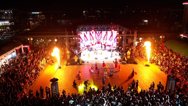 Atmosfer tahun baruan di Batavia PIK dengan bernostalgia ke era Batavia tempo dulu. (Foto: Dok. Istimewa)