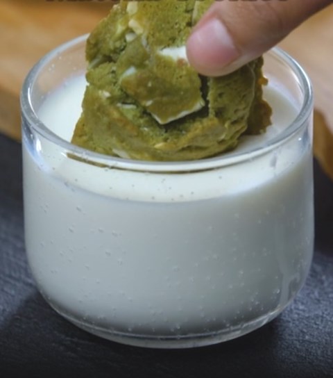 Bikin cookies antiribet ini dengan air fryer. Enak dan mudah banget dibuatnya. (Foto: Dok. Endeus TV)