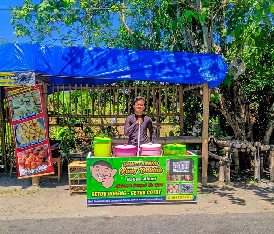 Kisah Tak Putus Asa Landung Kejar Kuliah