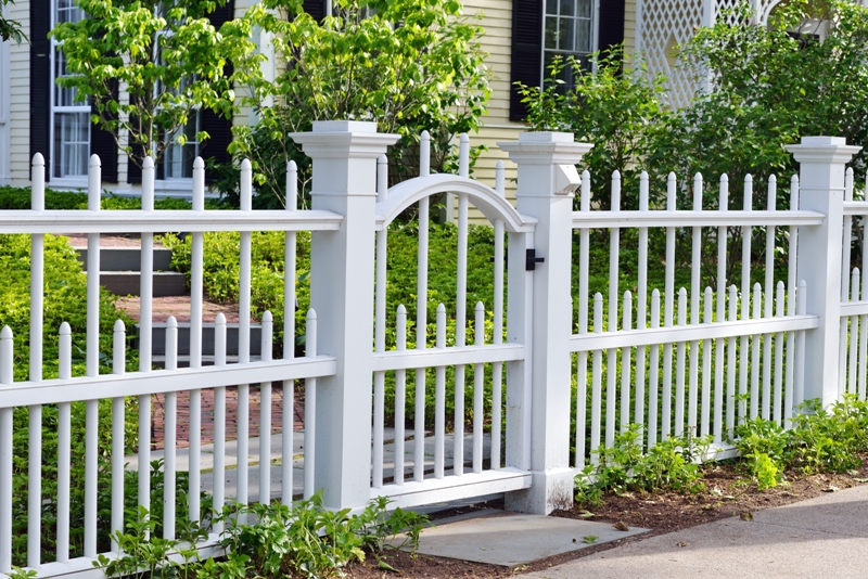 Tips memilih pagar rumah. Foto: Shutterstock