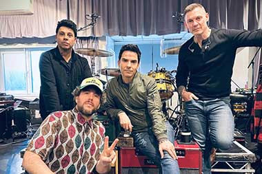 Stereophonics Siap Rilis Album Ke-13 pada Bulan Maret