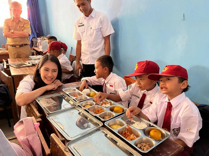 Wamendukbangga: Makan Bergizi Gratis untuk Wujudkan Generasi Unggul Indonesia