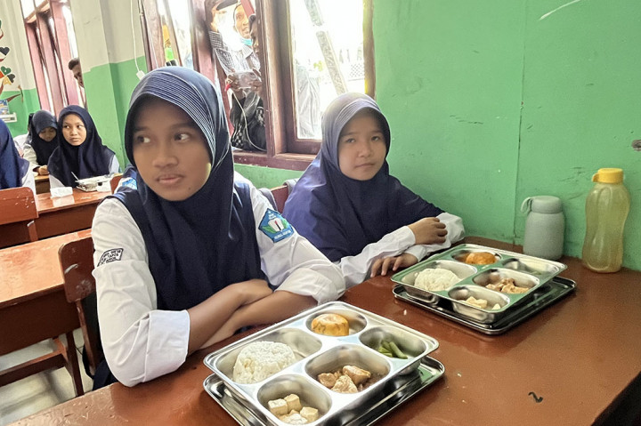 Makan Bergizi Gratis, Ketua Yayasan SMP Islam Nurul Qur'an: Ringankan Pengeluaran
