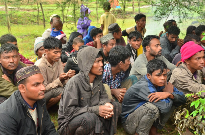 Ratusan Imigran Rohingya Mendarat di Aceh Timur