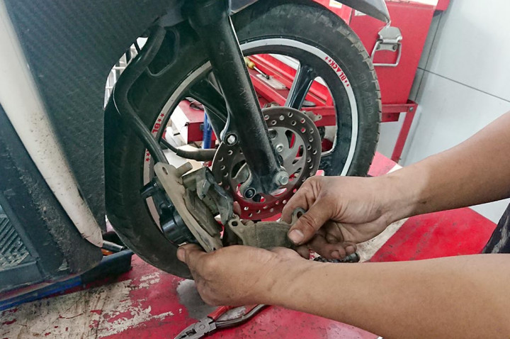 Tips Mudah Merawat Cakram Motor Agar Tidak Berkarat