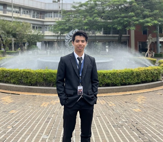 Kisah Mahasiswa UGM Ali, Pantang Menyerah dalam Belajar Punya 41 Prestasi dari Berbagai Kompetisi Keuangan dan Bisnis