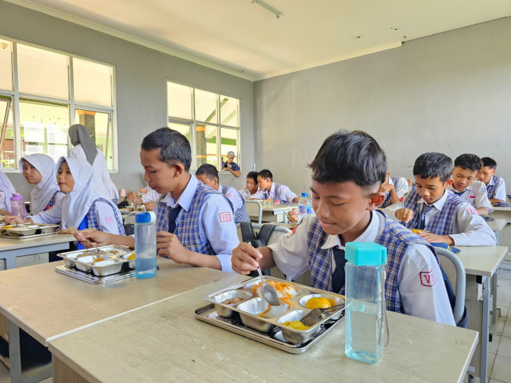 Program Makan Bergizi Gratis Bergulir, NasDem Ajak Semua Pihak Ikut Kawal