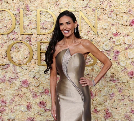 5 Penampilan Terbaik Golden Globes 2025, Ada Demi Moore, Kate Hudson hingga Zendaya