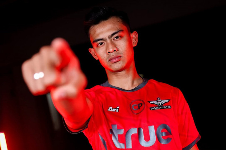 Cara Unik Bangkok United Perkenalkan Pratama Arhan, Video Full Komedi Khas Iklan Thailand