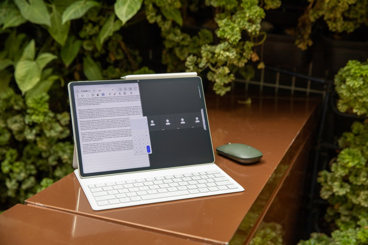 Sudah Bisa <i>Pre-Order</i>, HUAWEI MatePad 12 X Tablet Ideal untuk Profesional Muda dengan Pengalaman Lebih dari Laptop