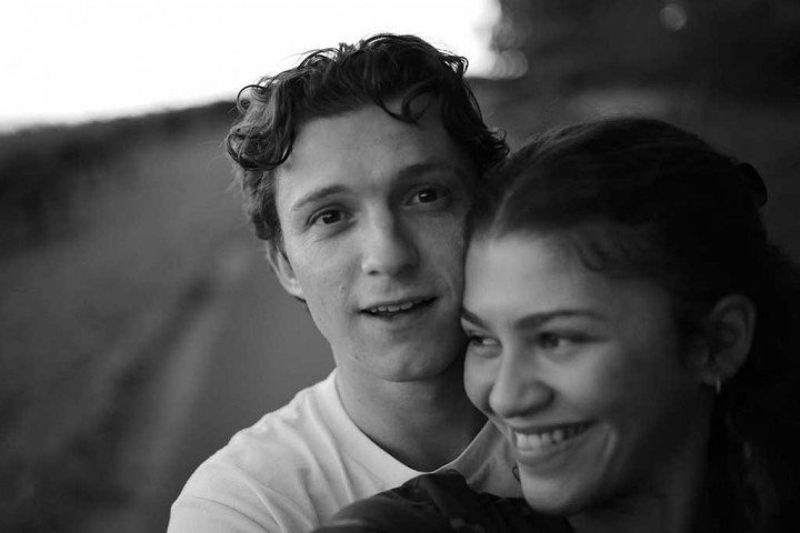 Romantis! Tom Holland dan Zendaya Ternyata Punya Tato Inisial Nama
