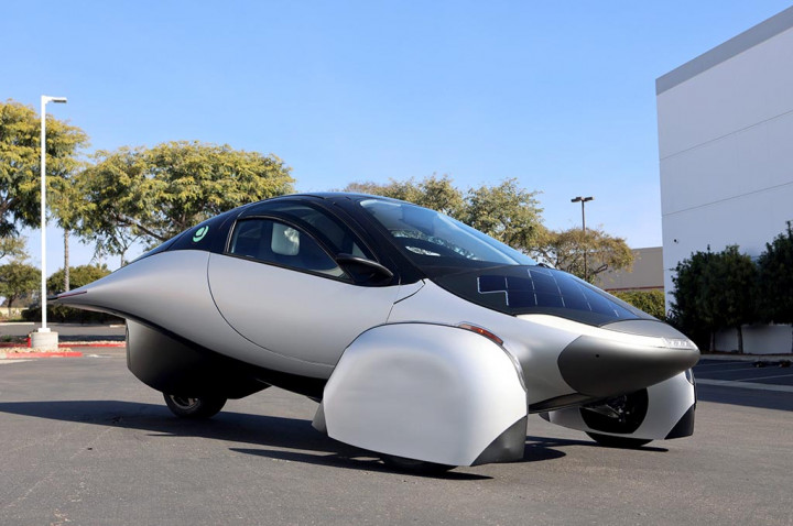 Aptera Tawarkan Mobil Listrik Bermodalkan Sinar Matahari