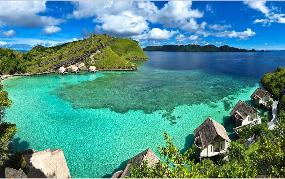 Raja Ampat dinobatkan sebagai destinasi wisata yang wajib dikunjungi pada tahun ini. Dok. Kemenparekraf