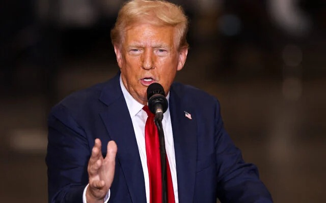 Jelang Pelantikan Trump, Izin Tinggal Satu Juta Imigran di AS Diperpanjang