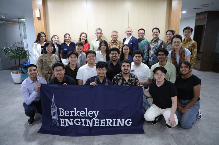 Mendiktisaintek Menerima Kunjungan Mahasiswa UC Berkeley, Ini yang Diobrolin