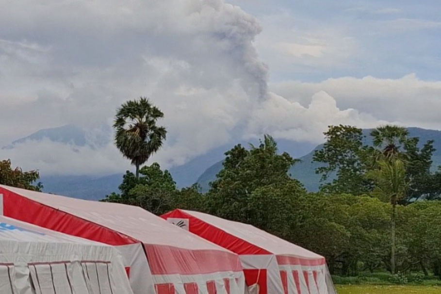 Gunung Lewotobi Laki-laki Kembali Erupsi