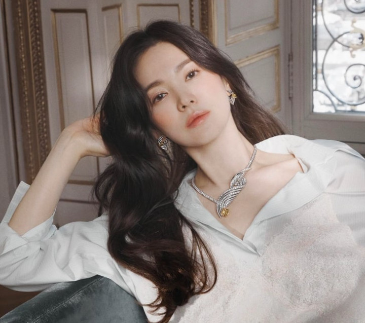 Stylist Bongkar Sifat Asli Song Hye Kyo