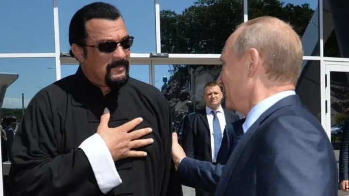 Steven Seagal, Aktor Hollywood yang Ditemui Prabowo, Terkenal Sebagai Teman Rusia dan Putin