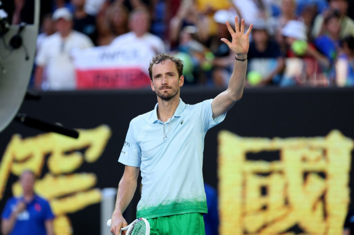 Australian Open: Medvedev Nyaris Kalah dari Petenis Thailand